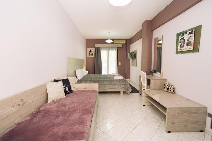 Room — Taverna Acherontas